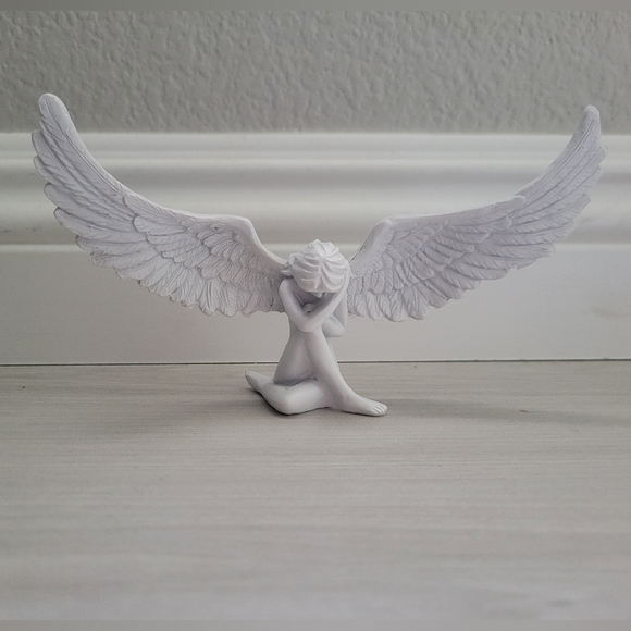 Angel Figurine White Resin Material Memorial Statue Great Gift NWT - Picture 5 of 7